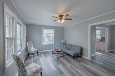 404 Oak St, Manchester, TN 37355 - photo 5