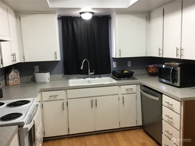 418 Brown Way SE, Orting, WA 98360 - photo 4