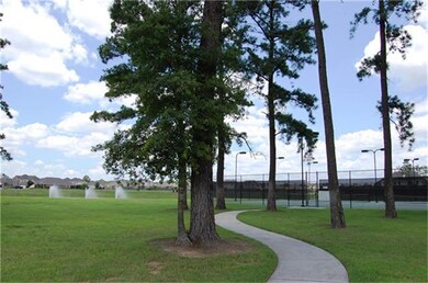 Get a breath of fresh air and take a leisurely stroll on the lovely walking trails that wind through The Enclave at NorthPointe. With four lakes,