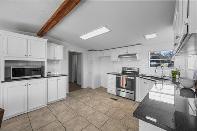 3200 Sarra Ln, Springtown, TX 76082 - photo 5