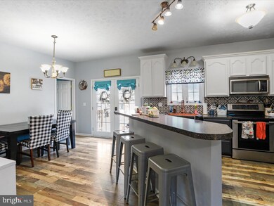 856 Lamplight Rd, Inwood, WV 25428 - photo 3