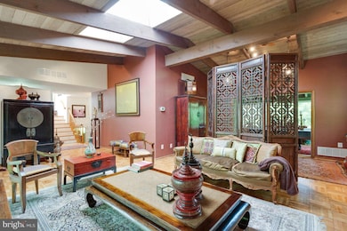 6667 Van Winkle Dr, Falls Church, VA 22044 - photo 7