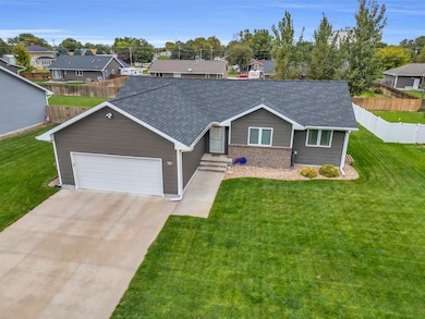 1008 3rd St, Gibbon, NE 68840 - photo 2