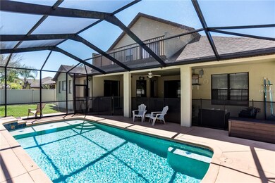 Beautiful sparkling pool with sun ledge, 2nd story