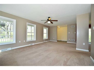 Entry/Foyer.