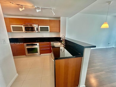 Vizcayne unit 2806, Miami, FL 33132 - photo 2