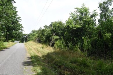 1 Oakgrove Rd, Asheboro, NC 27205 - photo 3