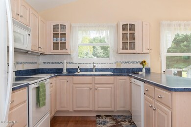 199 Gull Pointe Dr, Battle Creek, MI 49037 - photo 6