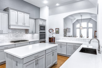 28606 Jade Springs Ln, Fulshear, TX 77441 - photo 2