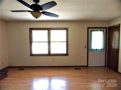 4607 Merrywood Ln, Gastonia, NC 28052 - photo 4