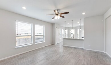 1747 Yaupon Trail Ct, Alvin, TX 77511 - photo 6