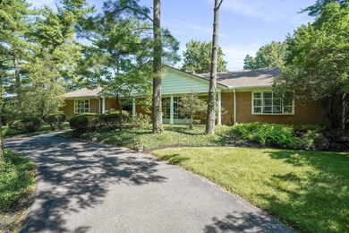 5866 Whitman Rd, Columbus, OH 43213 - photo 3