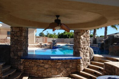 Swim up bar
