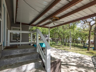 12645 Foster Cir, Azle, TX 76020 - photo 4