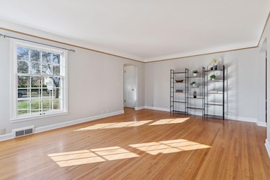 3742 Hubbard Ave N, Robbinsdale, MN 55422 - photo 5