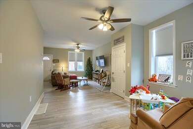 129 N 5th St, Columbia, PA 17512 - photo 6