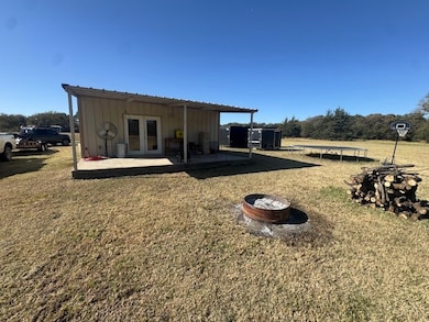 500 N Hovey St, Chico, TX 76431 - photo 4