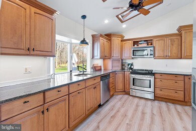 30 Meadow Ln, East Windsor, NJ 08520 - photo 3