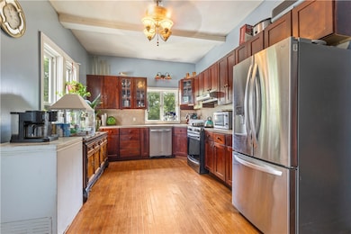 83 Summer St, Woonsocket, RI 02895 - photo 4