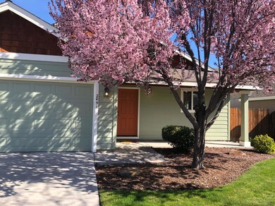 2091 NW Joshua Tree Ct, Redmond, OR 97756 - photo 3