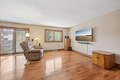 Living Room/ Patio Door to Huge Deck