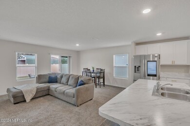 2464 Beachview Dr, Jacksonville, FL 32218 - photo 5