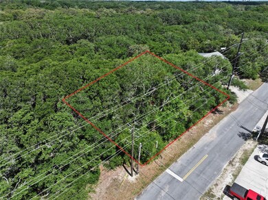 Image shows a 100x100 homesite with a potential pl