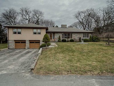 25 Susan Cir, Johnston, RI 02919 - photo 2