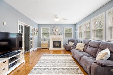 20 Joseph St, Saugus, MA 01906 - photo 4