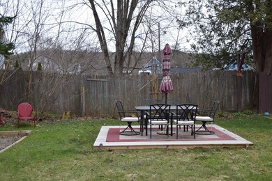 27 Bunker Hill St, Lancaster, NH 03584 - photo 4