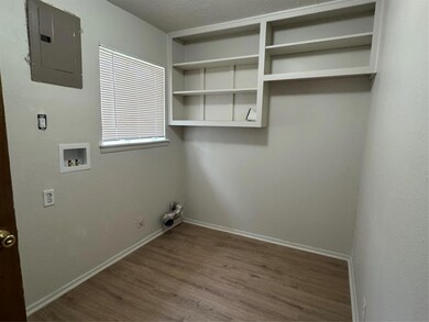 1211 Carla St, Denison, TX 75020 - photo 5