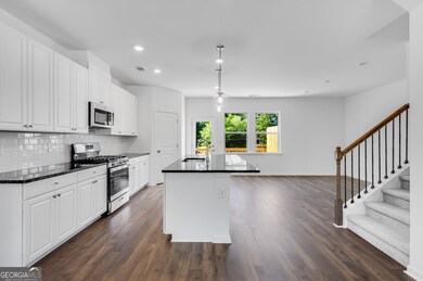 1717 Lansmere St SW, Marietta, GA 30106 - photo 2