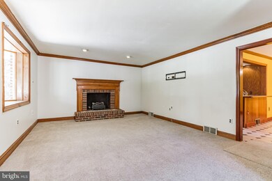 608 W South Ave, Glenolden, PA 19036 - photo 5