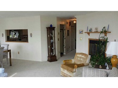 23 Shadowbrook Ln unit 23F, Smithfield, RI 02917 - photo 6