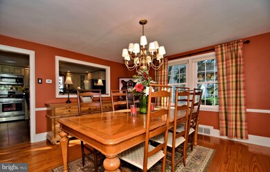 523 N Main St, Chalfont, PA 18914 - photo 3