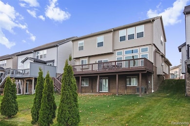 4882 E Stonegate Cir, Lake Orion, MI 48359 - photo 4