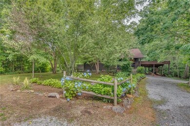 88 Denny Ln, Hendersonville, NC 28792 - photo 2