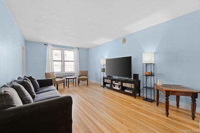 Origin Briggs unit 4F, Bronx, NY 10458 - photo 3