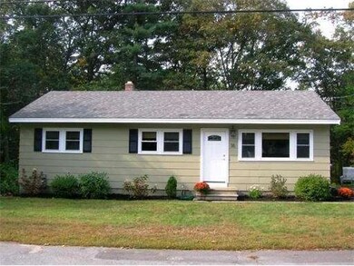 38 Oakcrest Cir, Methuen, MA 01844 - photo 2