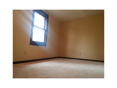 . Spacious master bedroom with walk in cloet that 