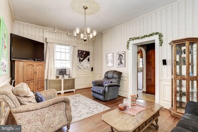 32 S Locust St, Hagerstown, MD 21740 - photo 3