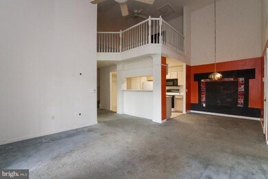 46606 Drysdale Terrace unit 301, Sterling, VA 20165 - photo 6