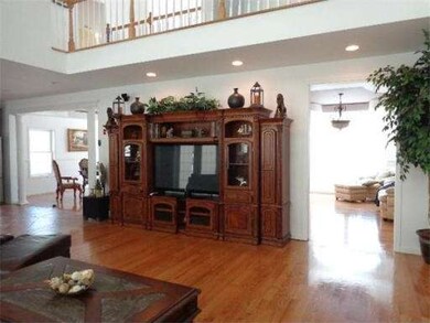 12 Pine View Ave, Worcester, MA 01603 - photo 7