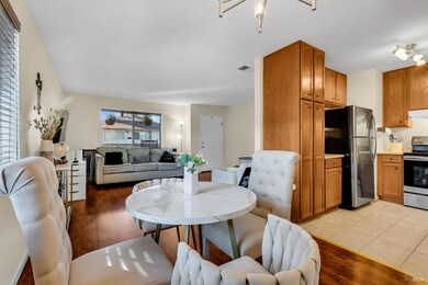 1951 Aletha Ln unit 4, Vacaville, CA 95687 - photo 4