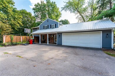 3115 Westacres Dr, West Bloomfield, MI 48324 - photo 4