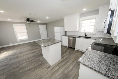 329 W Monterey St, Denison, TX 75020 - photo 5