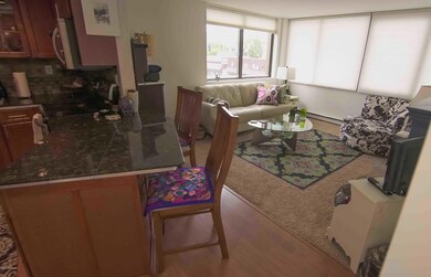 Woronzof Condo HB-9