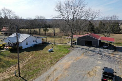 482 Horseshoe Bend Rd, Clifton, TN 38425 - photo 2