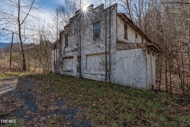 6194 U S 19e, Hampton, TN 37658 - photo 4