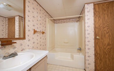 1058 NW Moore Rd, Lake City, FL 32055 - photo 6